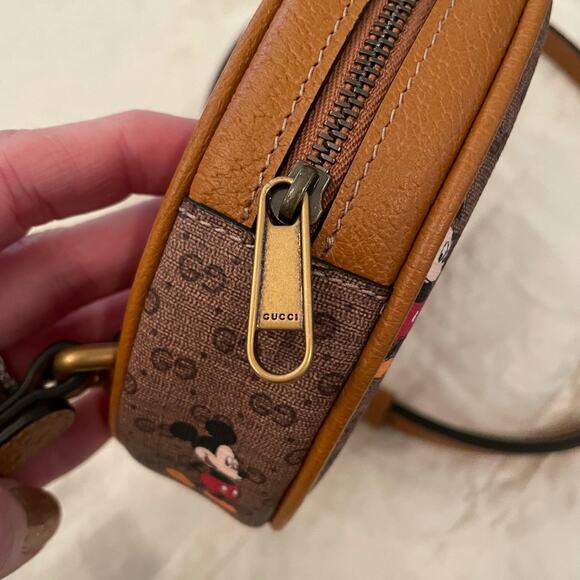 Gucci x Disney Circle Backpack Bag Purse NEW in box + shopping bag - Picture 12 of 14